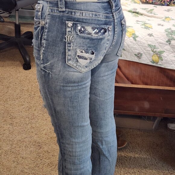 Miss Me - Bootcut Low Rise - Picture 4 of 6